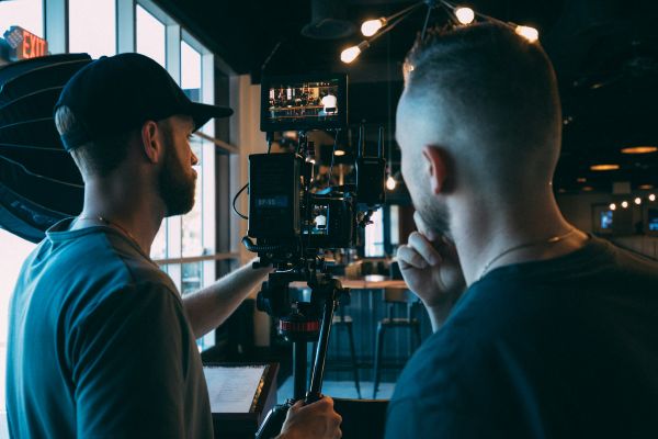 Top critères pour sélectionner une agence vidéo à Paris