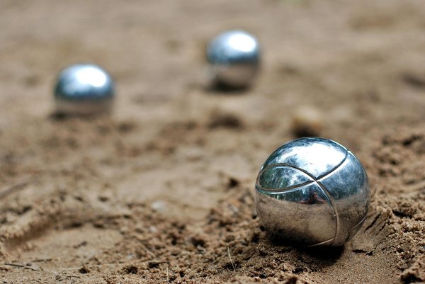Pétanque en entreprise : une activité de team building très tendance